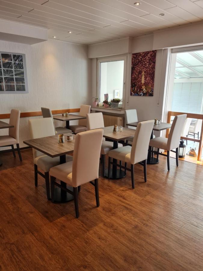 卡斯滕机场酒店 科隆 外观 照片